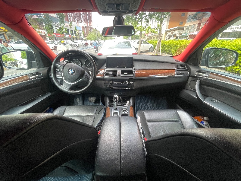 重庆14年宝马X68