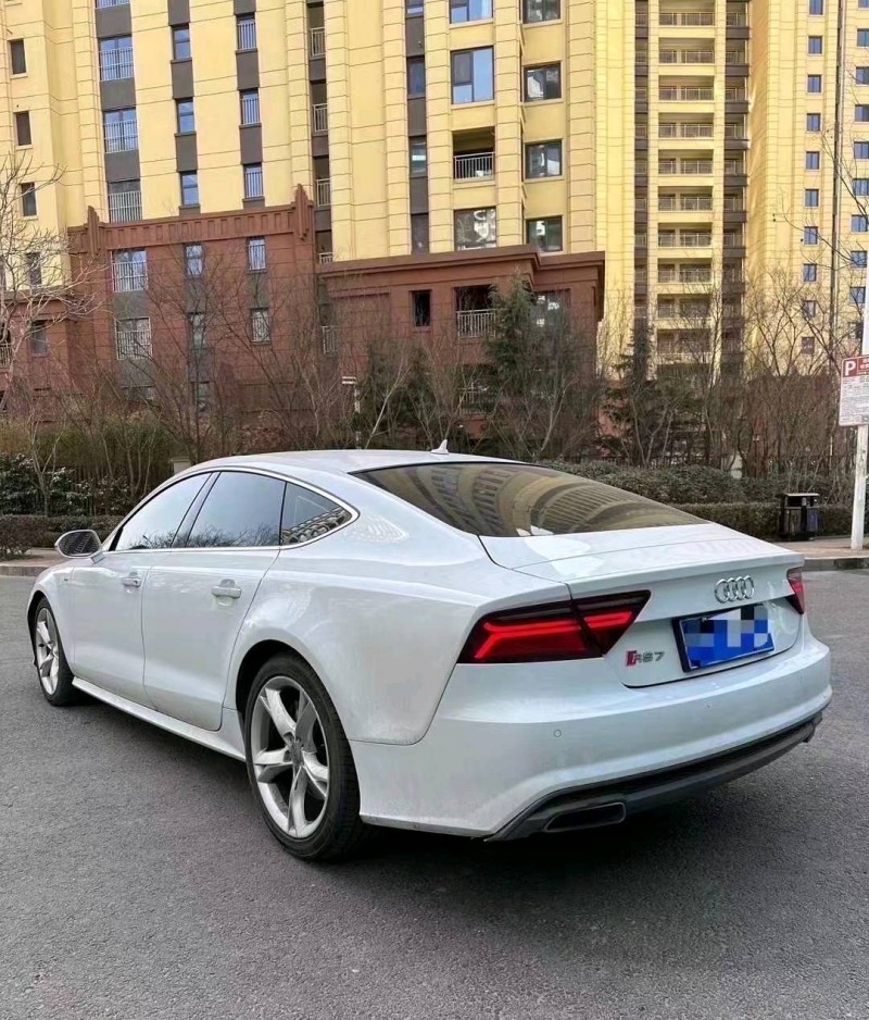 东营18年奥迪A7L9
