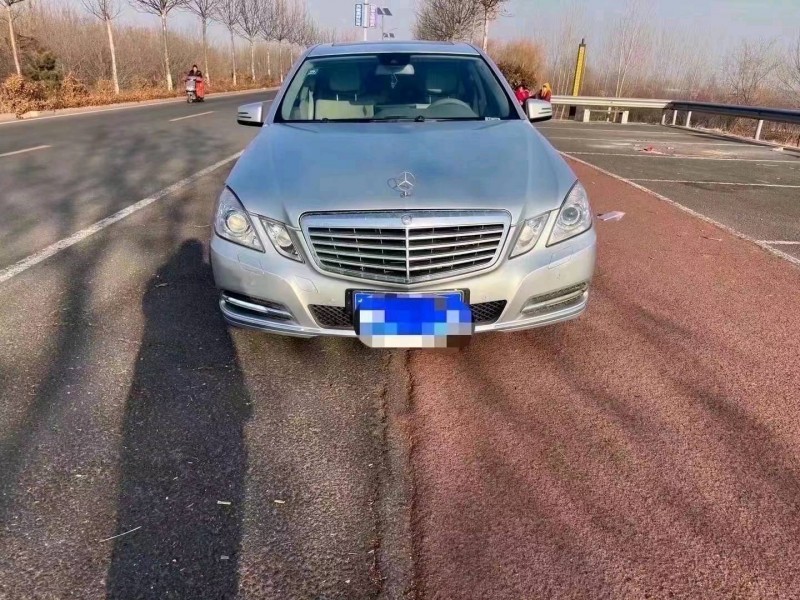 东营11年奔驰E1