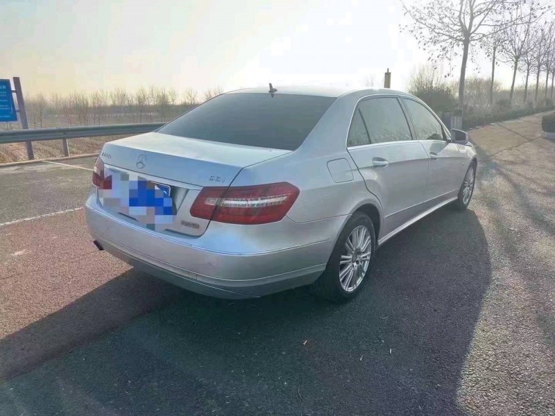 东营11年奔驰E7