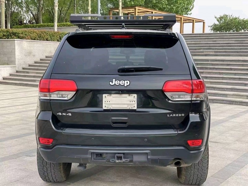 东营15年Jeep大切诺基3