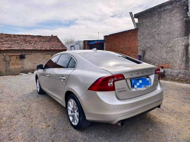 东营17年沃尔沃S60L3