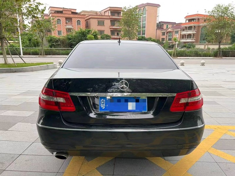 东莞13年奔驰E9