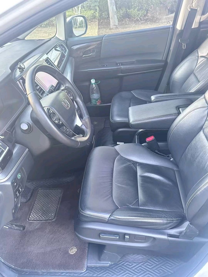 徐州17年本田艾力绅7