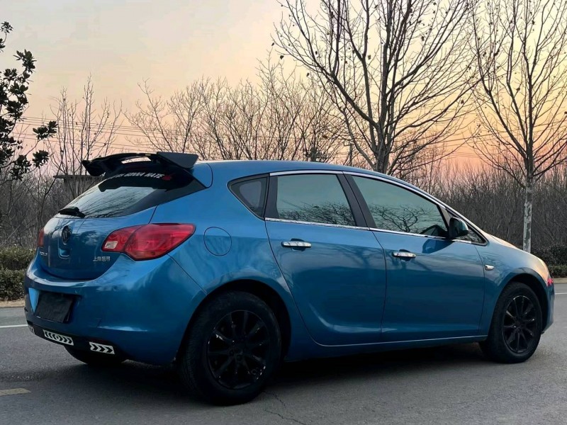 徐州11年别克英朗5