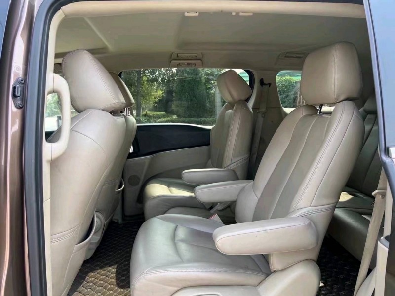 济宁19年别克GL85