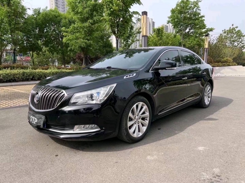 济宁15年别克君越2