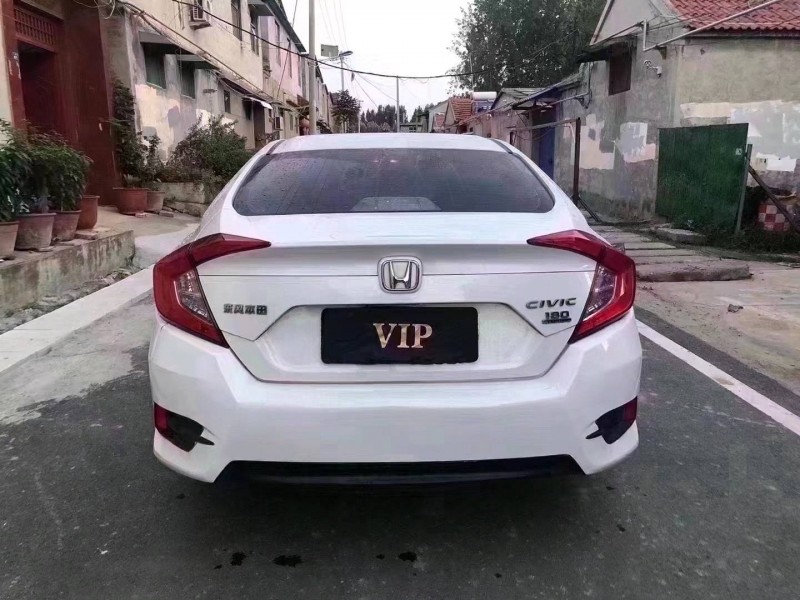 济宁18年本田思域9