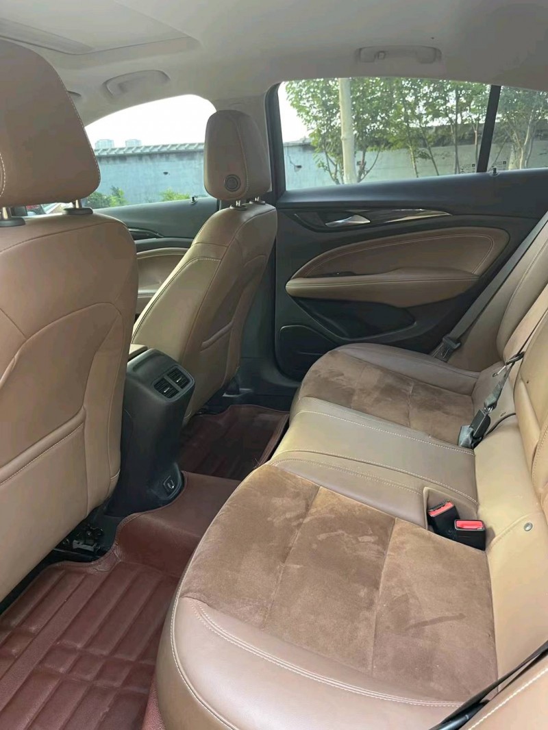 徐州22年别克君威7