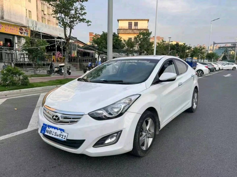 广州14年现代朗动3