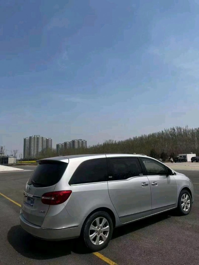 东营15年别克GL84