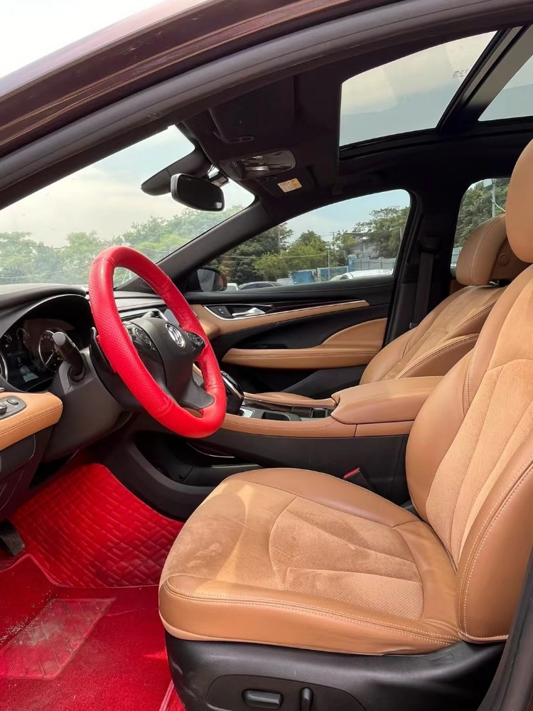 武汉18年别克君越5