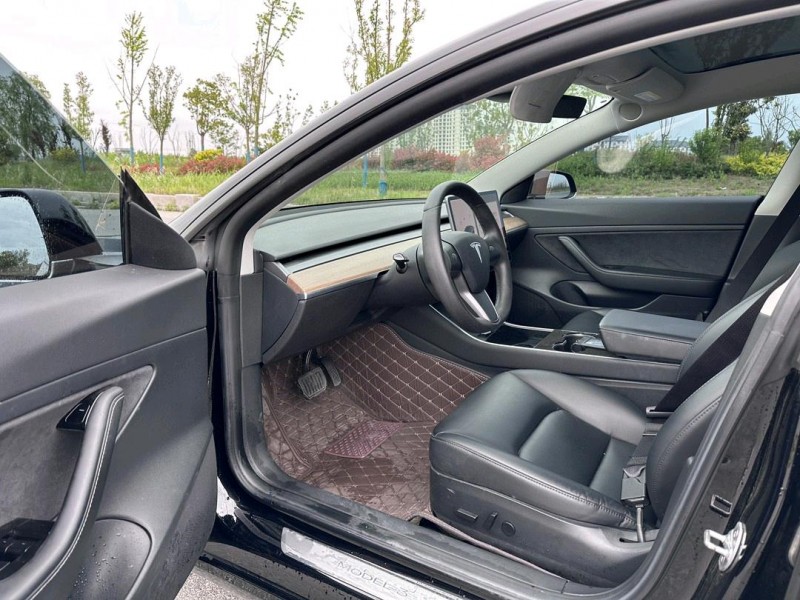 鹽城20年特斯拉MODEL 37