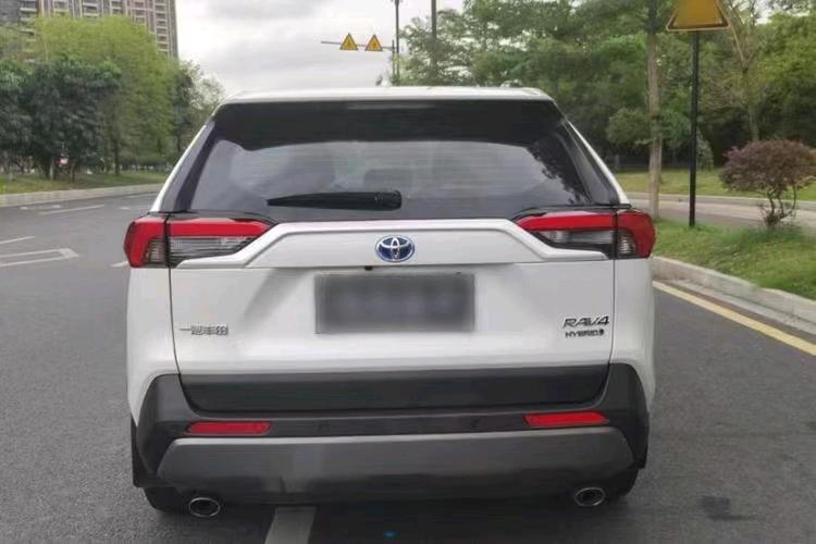 汕头22年丰田RAV42
