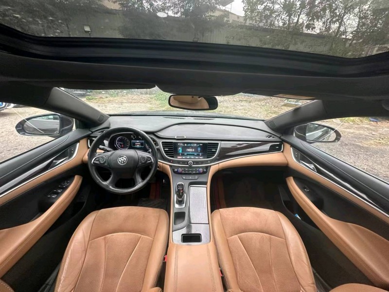 广州17年别克君越8