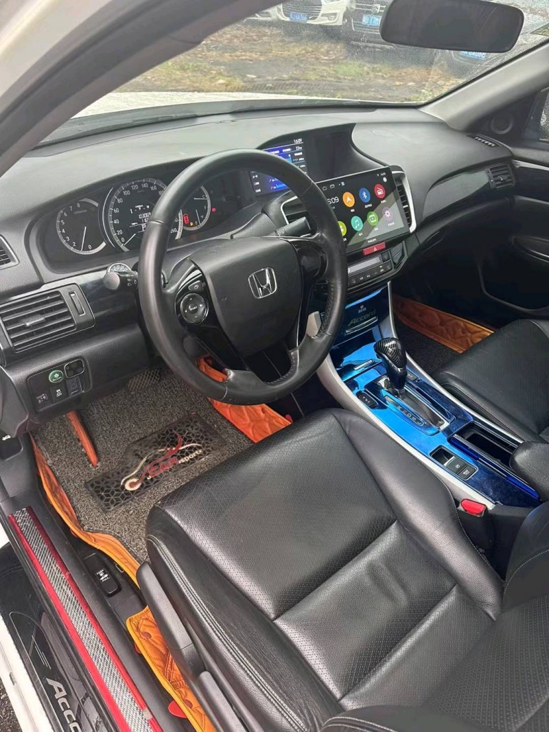 广州17年本田雅阁5