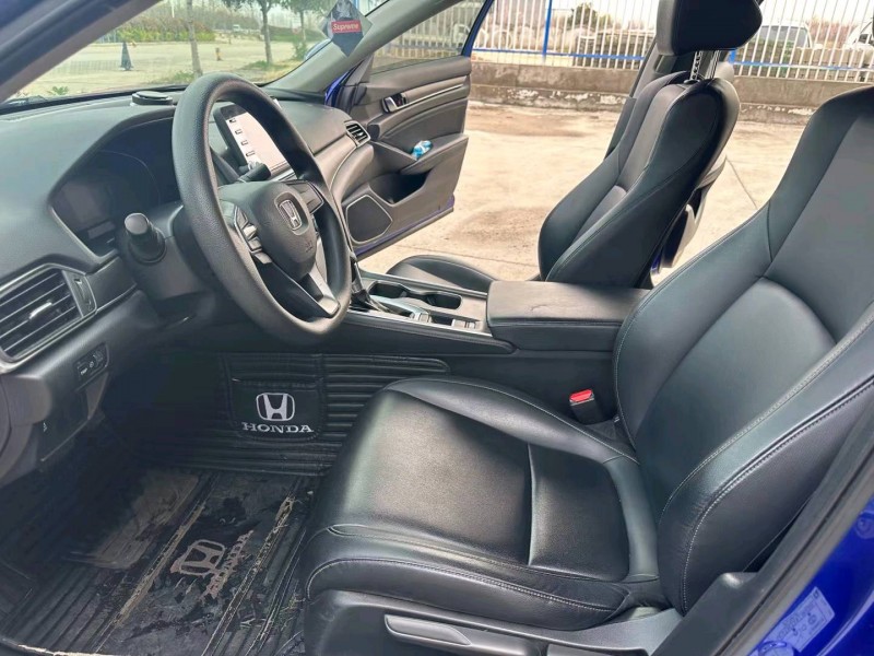 徐州19年本田雅阁4