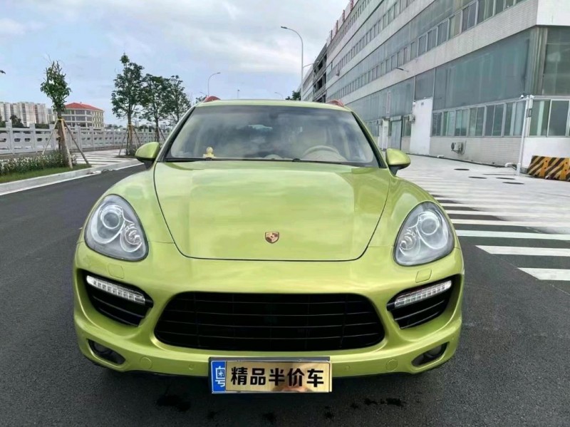 广州12年保时捷卡宴1