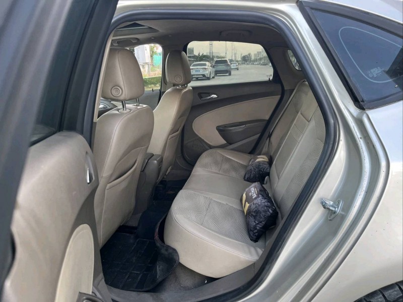 汕头11年别克英朗6