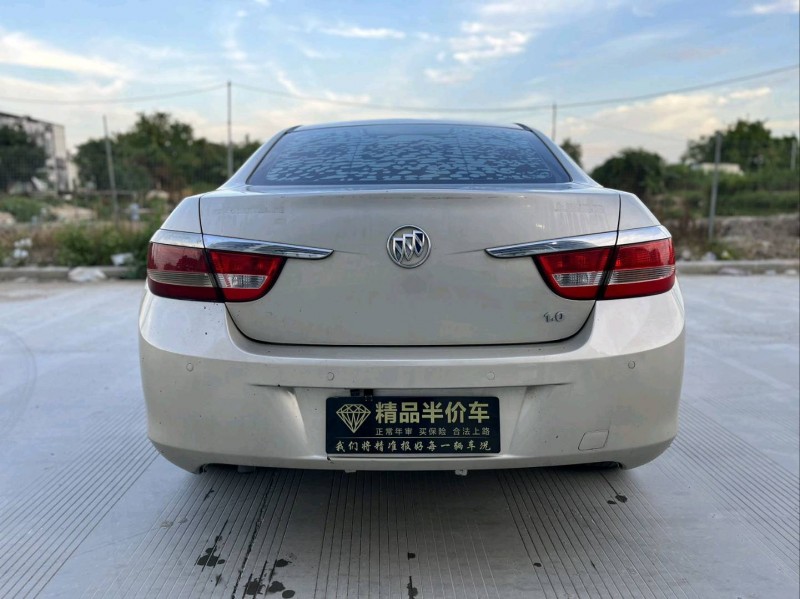 汕头11年别克英朗8