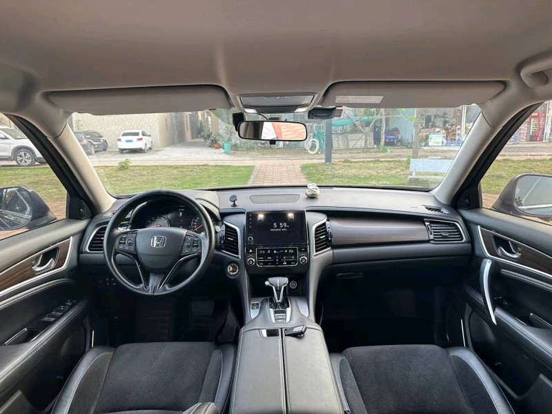 汕头19年本田冠道4