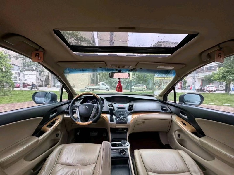 汕头11年本田奥德赛2