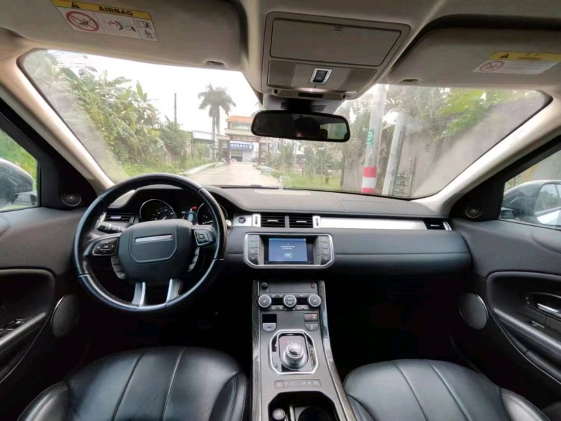 济宁17年路虎极光2