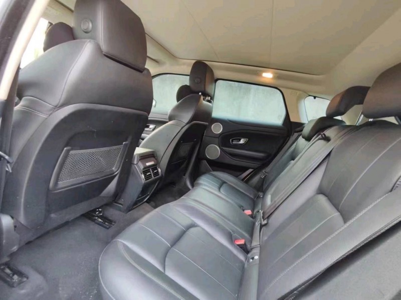 济宁17年路虎极光6