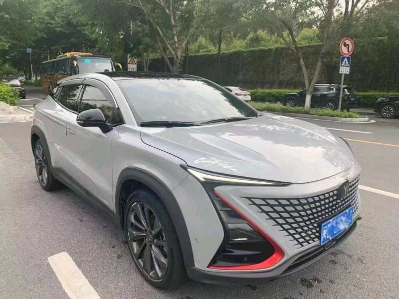 汕头21年长安汽车UNI-T3