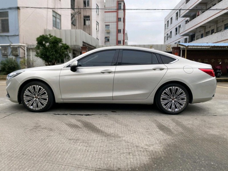 中山22年红旗H56