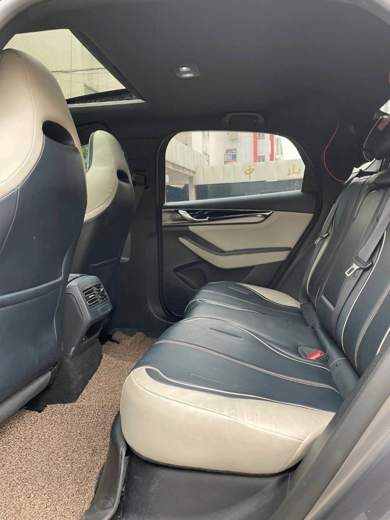 中山22年比亚迪秦9