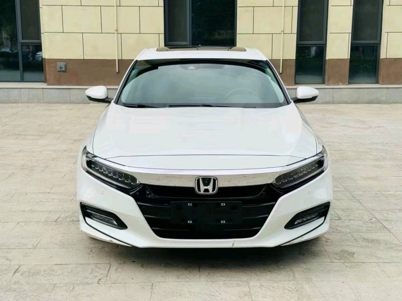 东营18年本田雅阁1