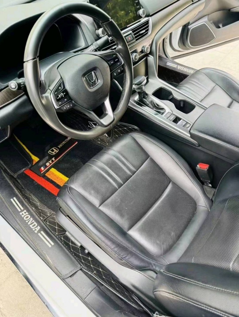 东营18年本田雅阁8