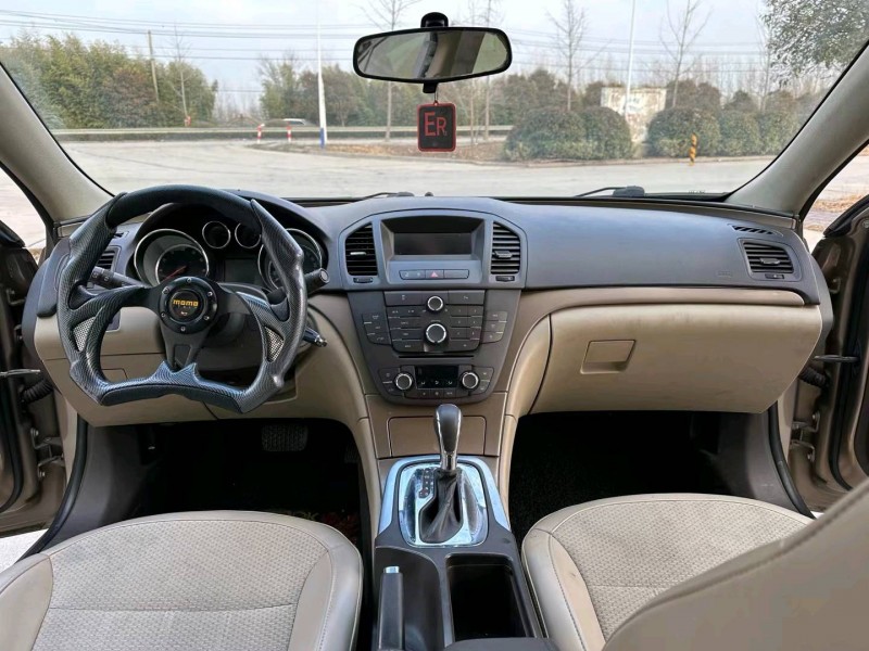 徐州12年别克君威4