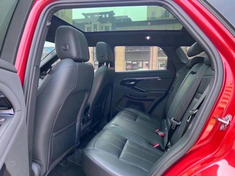 济宁20年路虎极光5