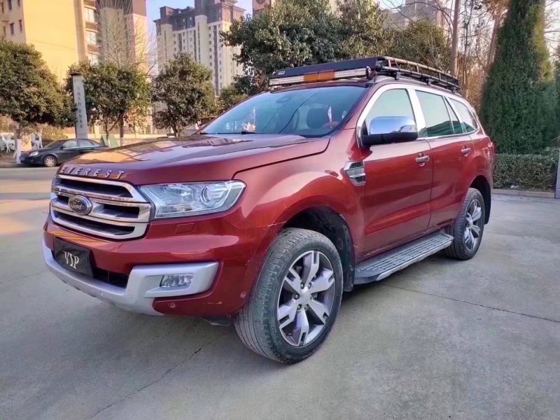 济宁17年福特撼路者2