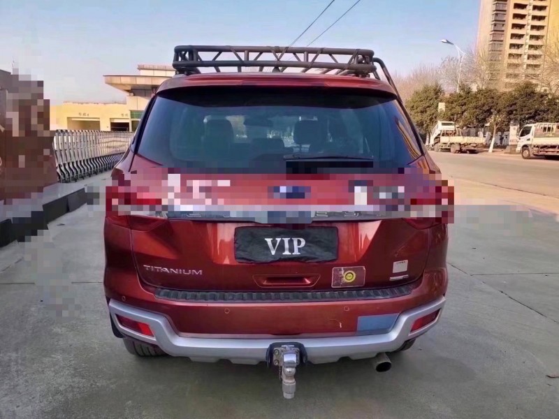 济宁17年福特撼路者9