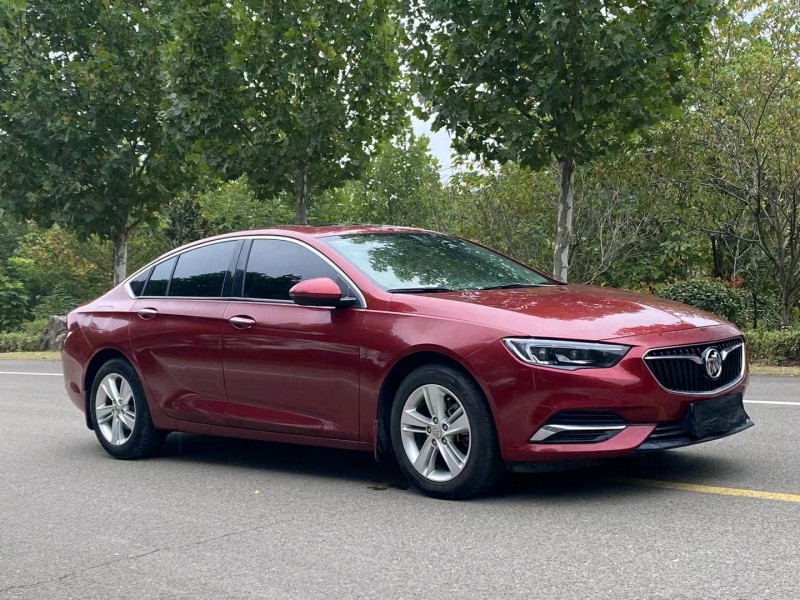 徐州17年别克君威3