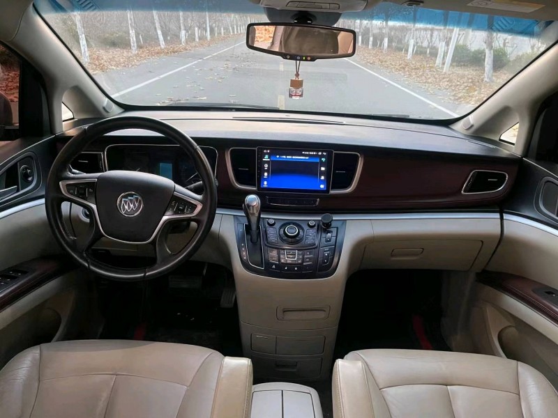 徐州16年别克GL89