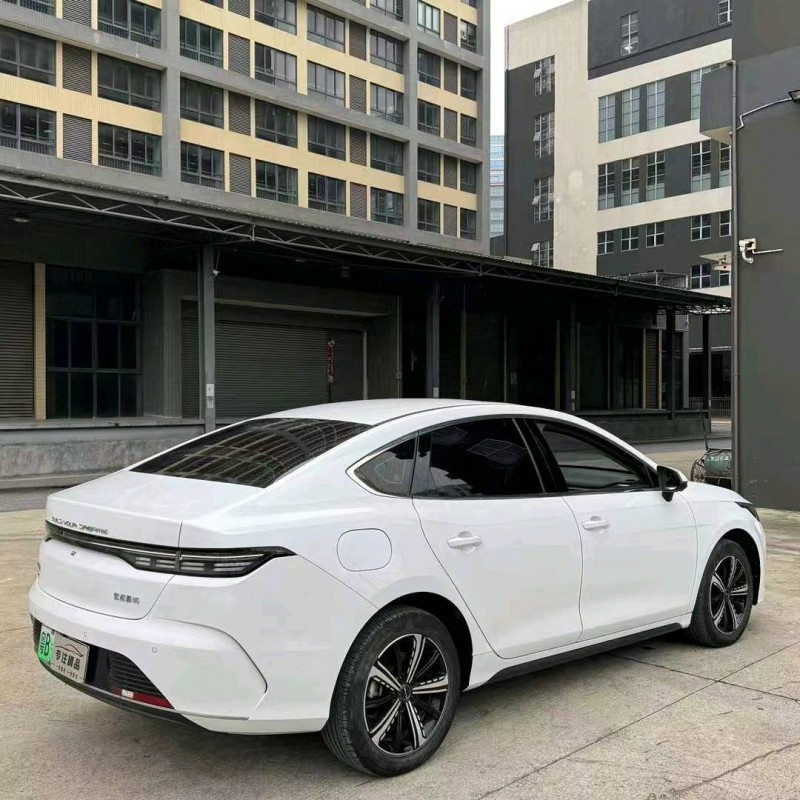 广州23年比亚迪驱逐舰8