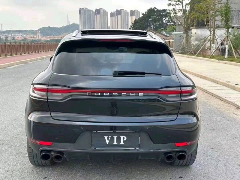 广州15年保时捷Macan9