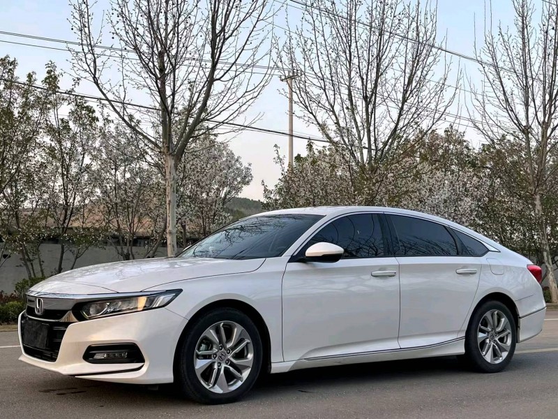 徐州21年本田雅阁3