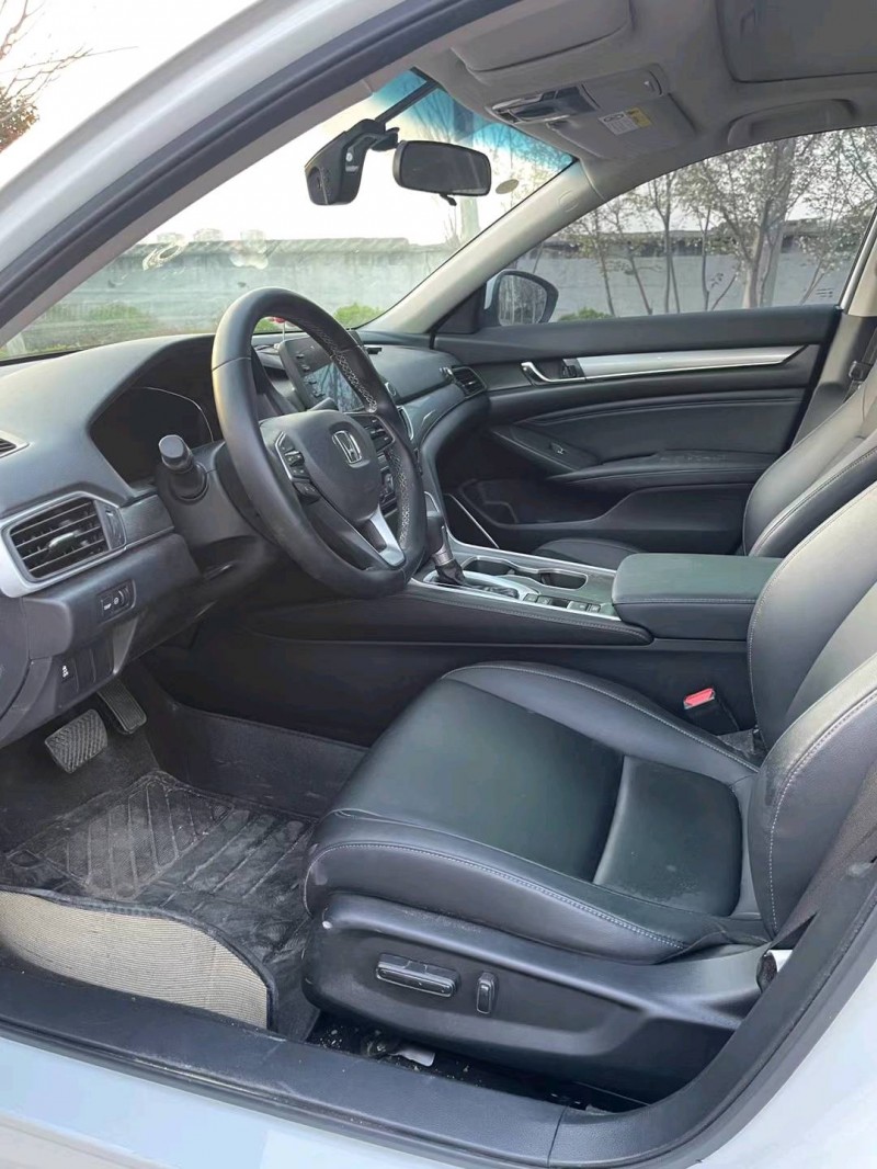 徐州21年本田雅阁8