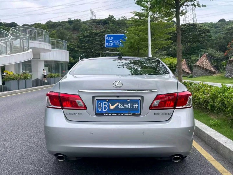 广州11年雷克萨斯ES9