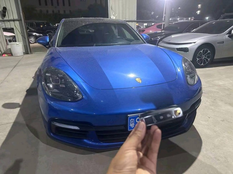 广州19年保时捷帕拉梅拉2