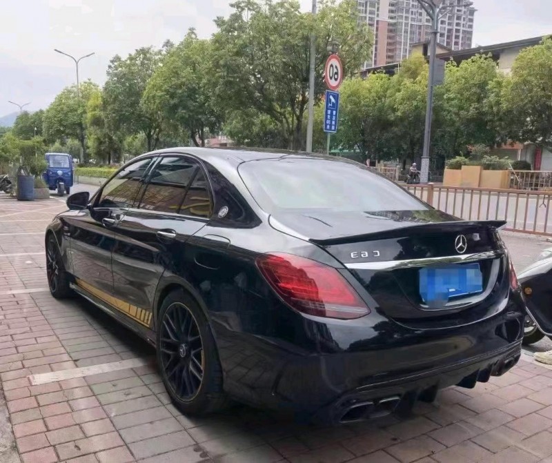 广州21年奔驰AMG6