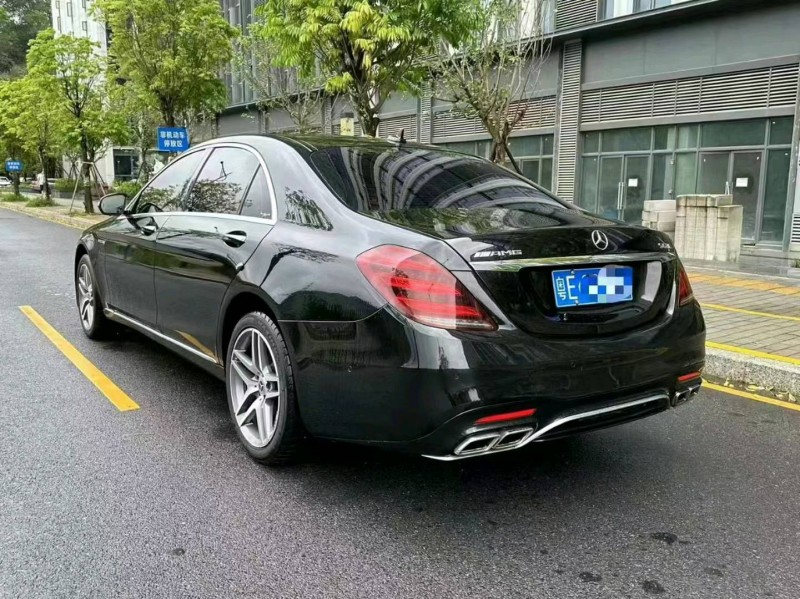 广州16年奔驰S8