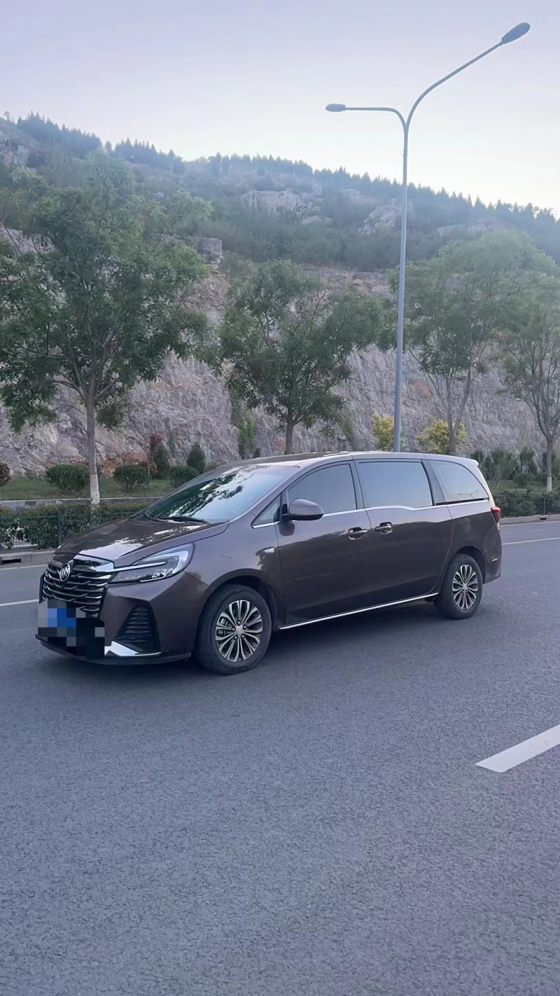 济南23年别克GL83