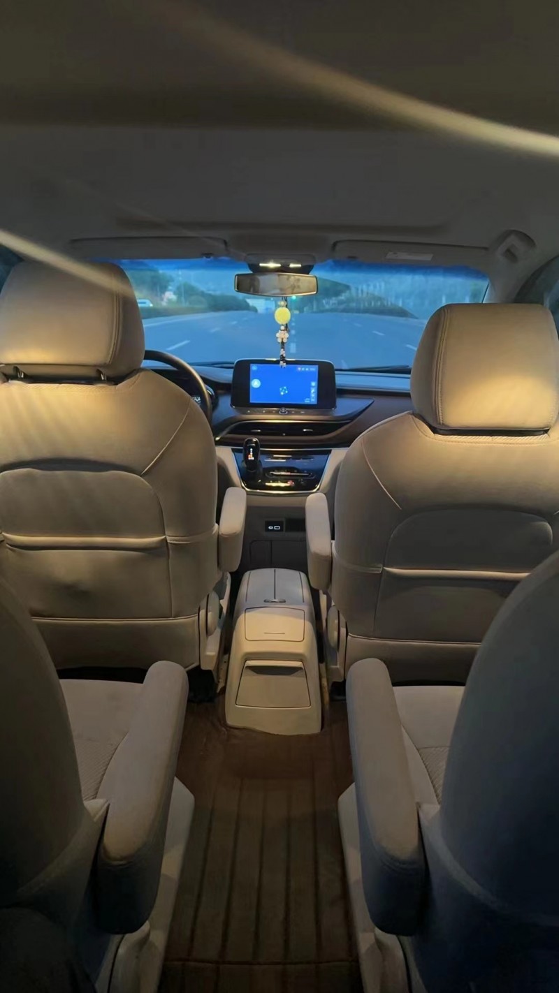 济南23年别克GL85