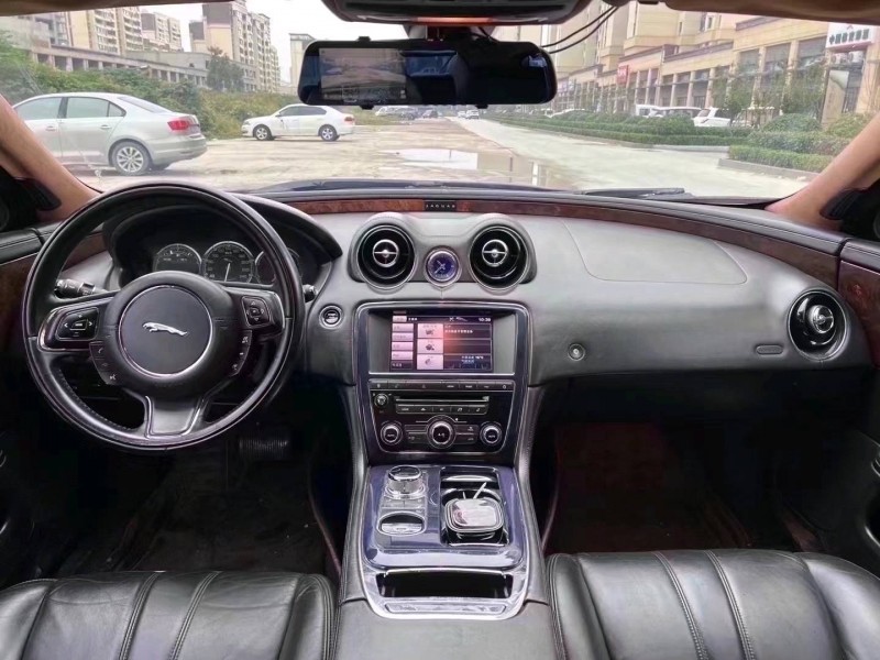 济宁12年捷豹XJ4